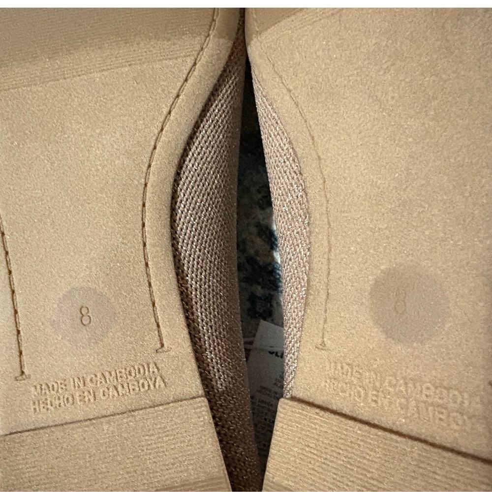 NWT Old Navy Textured Knit Pointy Toe Ballet Flats in Cocoa Fawn Metallic Size 8 - Picture 8 of 13
